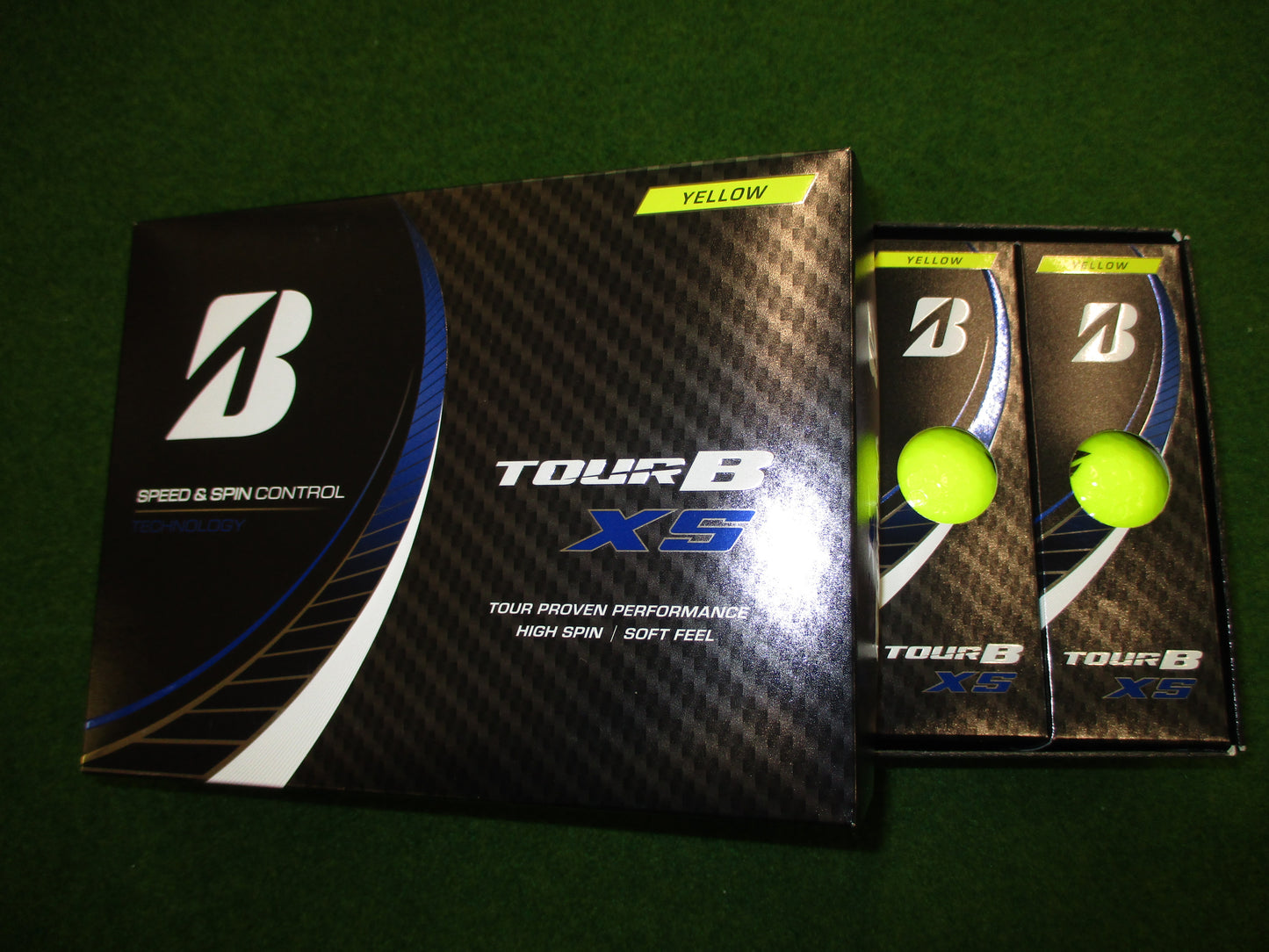 【ブリヂストン】 BRIDGESTONE ゴルフボール TOUR B XS S2YXJ 1ダース 12個入 イエロー